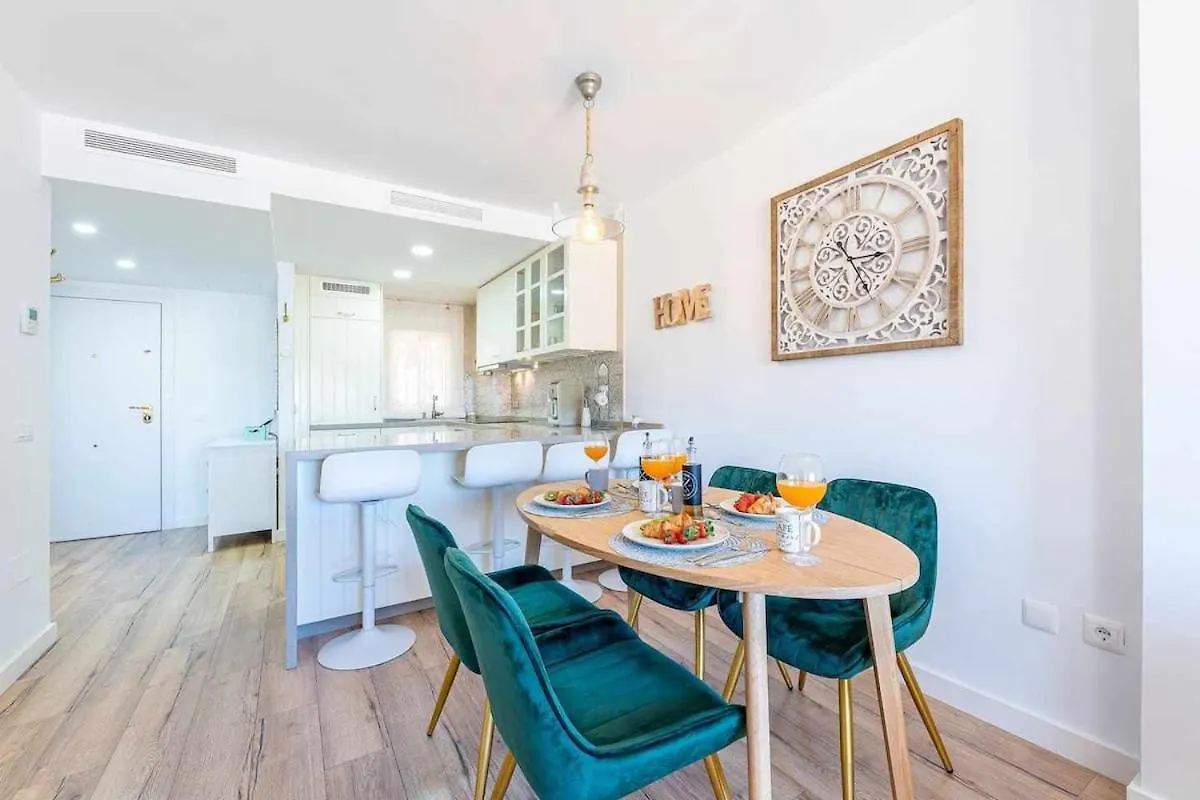 797 Holiday Rentals - Lujoso Apartamento En Arroyo Con Piscina Benalmádena